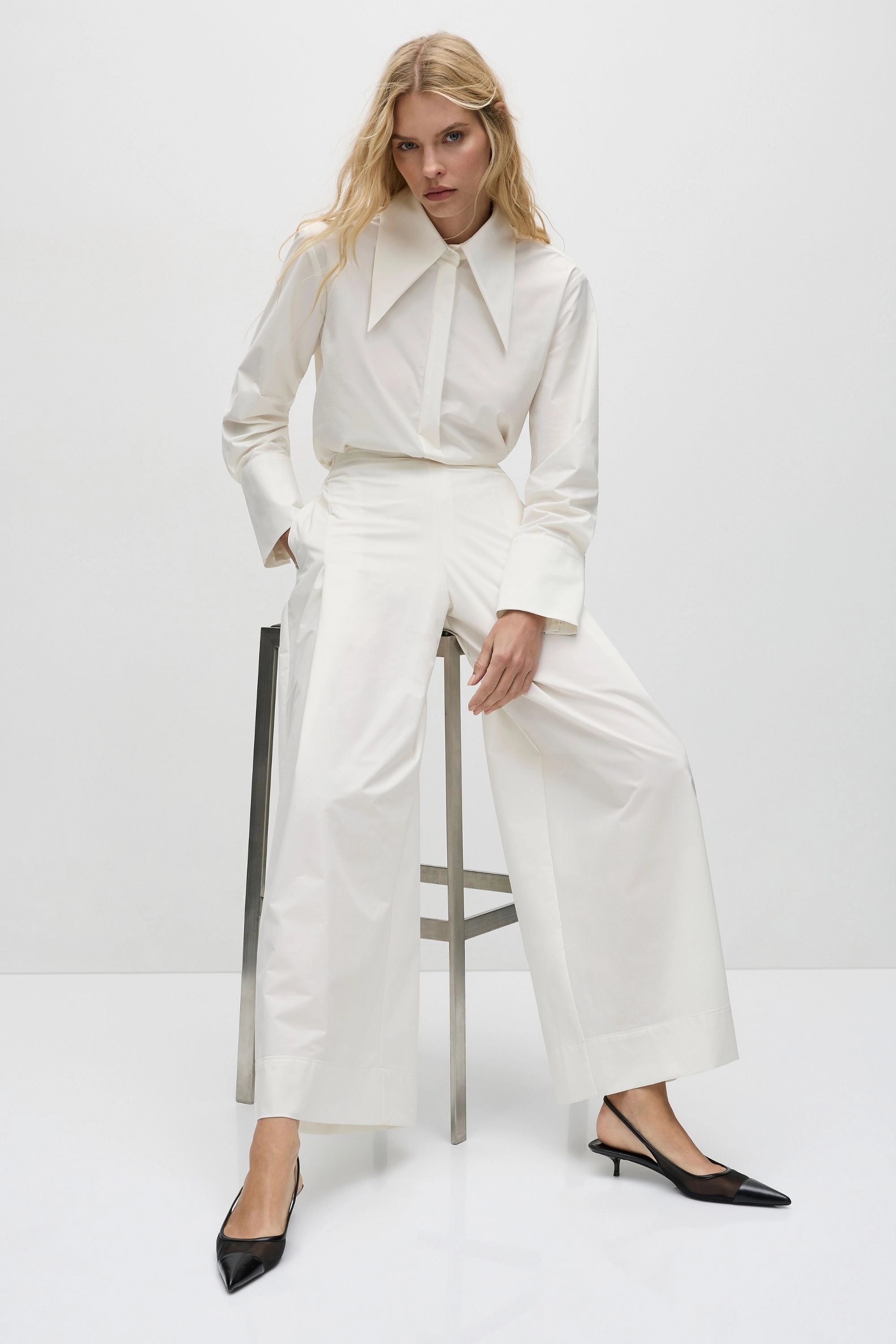 PEAK COLLAR SHIRT - F6078700 Polished Look Neutral Shade