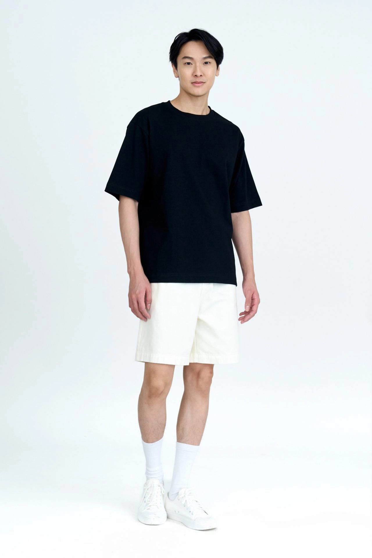 (B) Classic Relaxed-Fit Crew Neck Tee - Black [AT] Hybrid Fabric Blend