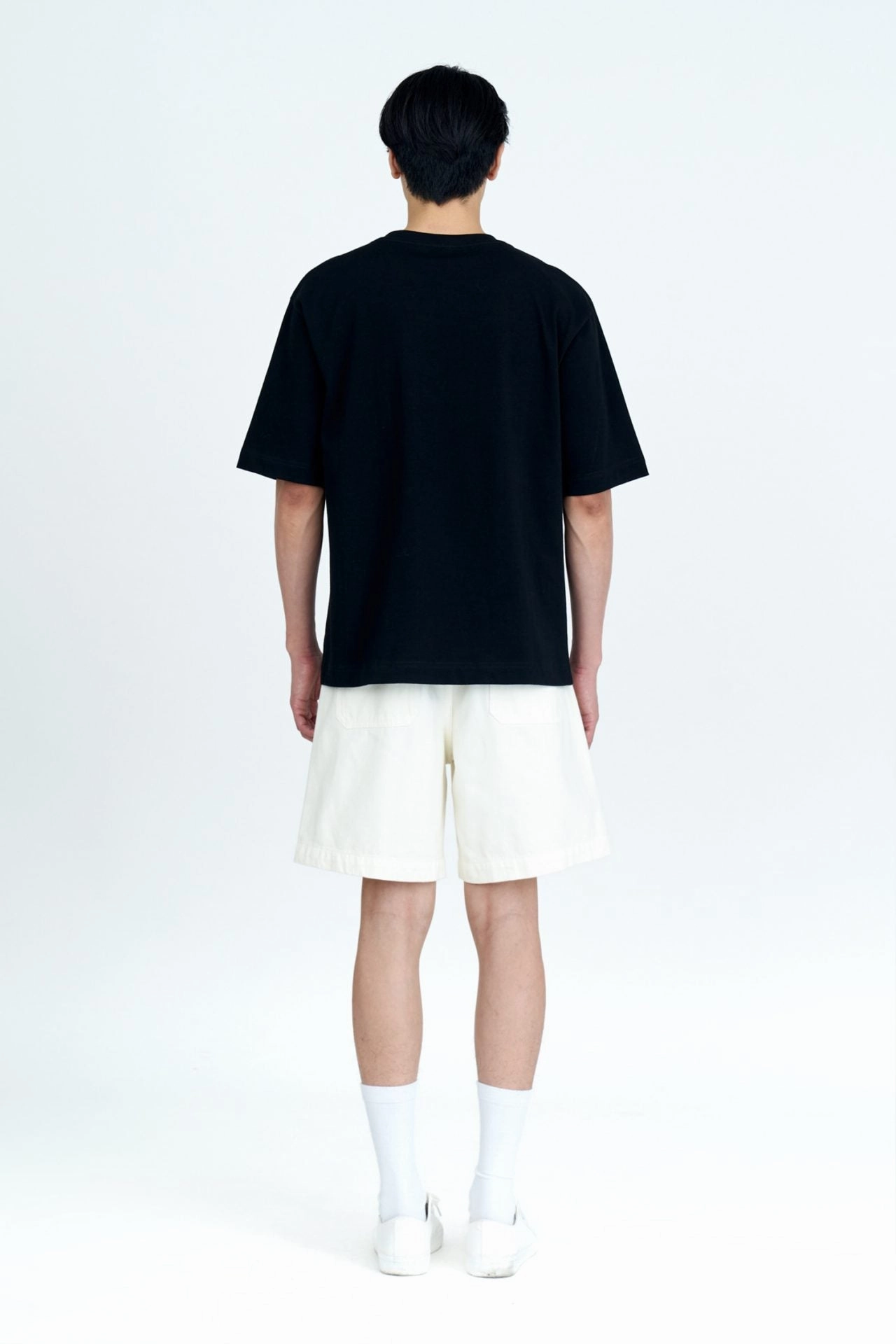 Layered Neckline Details (B) Classic Relaxed-Fit Crew Neck Tee - Black [AT]