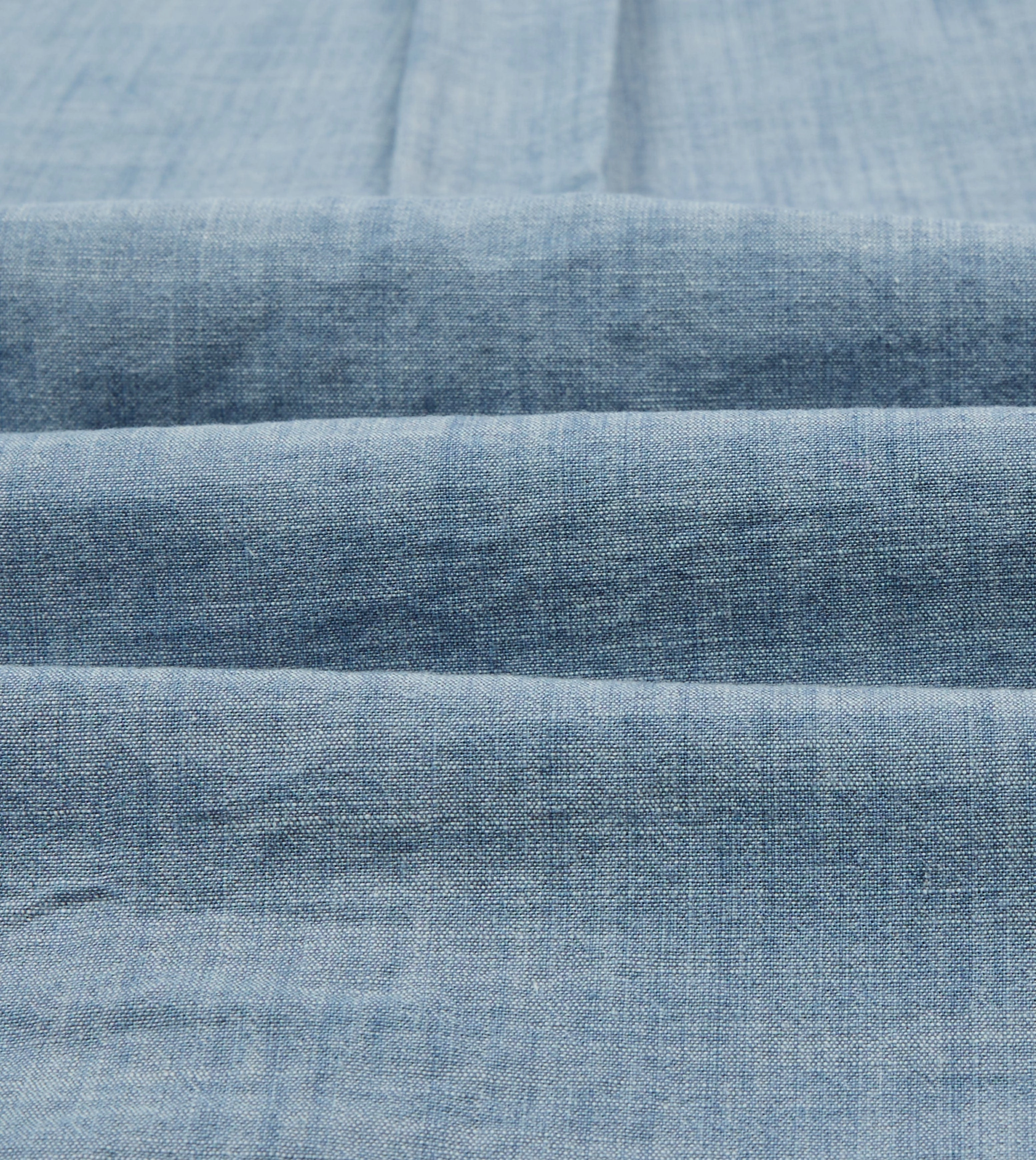 Light Blue Cotton Chambray Button-Down Shirt Pullover Design