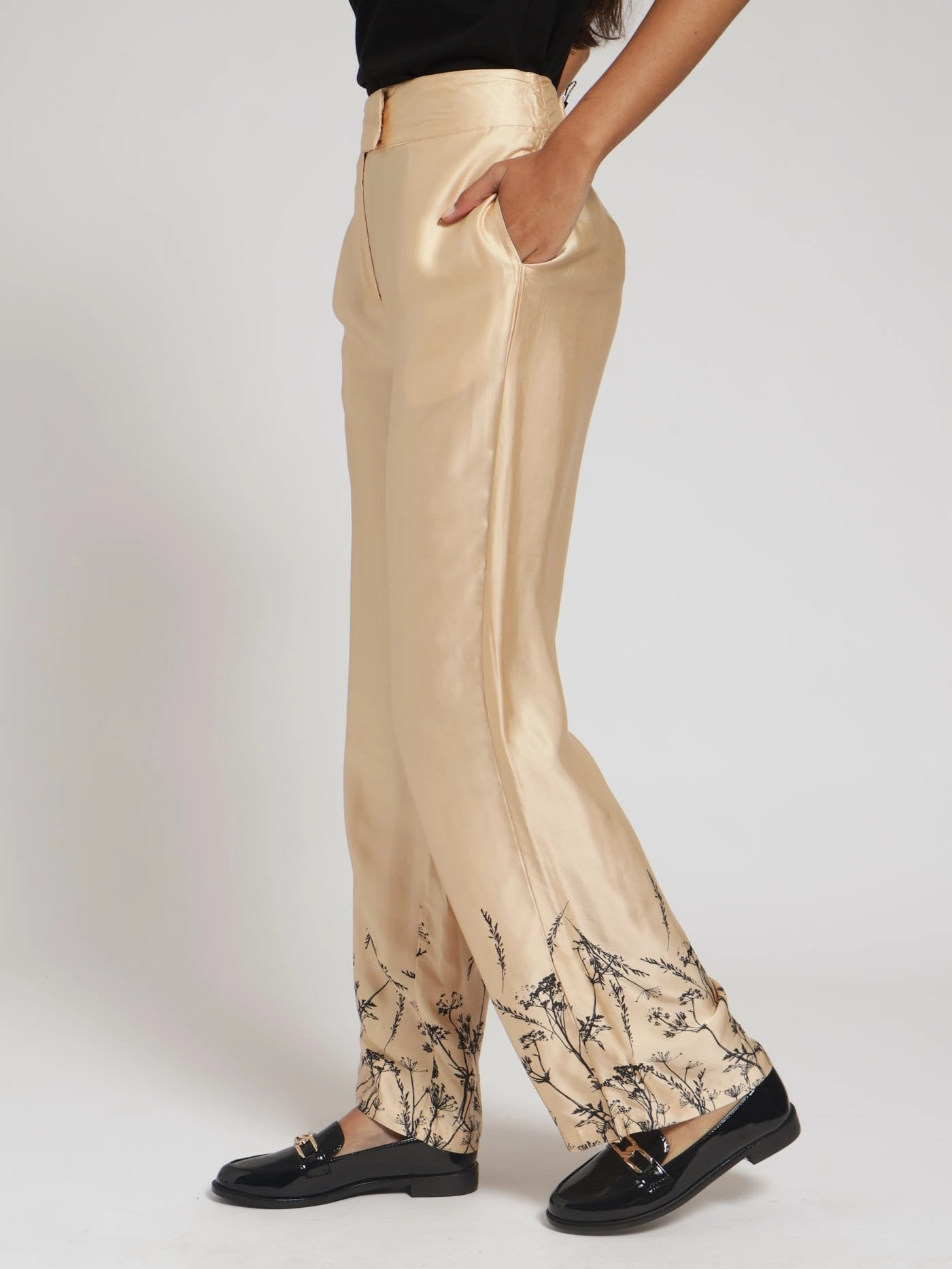 Wide Leg Pants Trendy Look