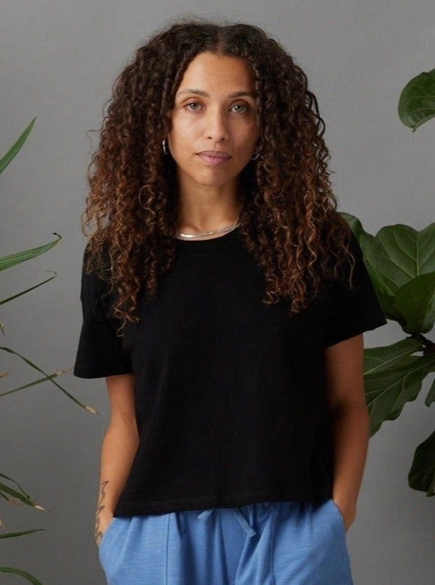 Women's Easy Crop Tee - Black BambooBlend Wrinkle Resistant Texture