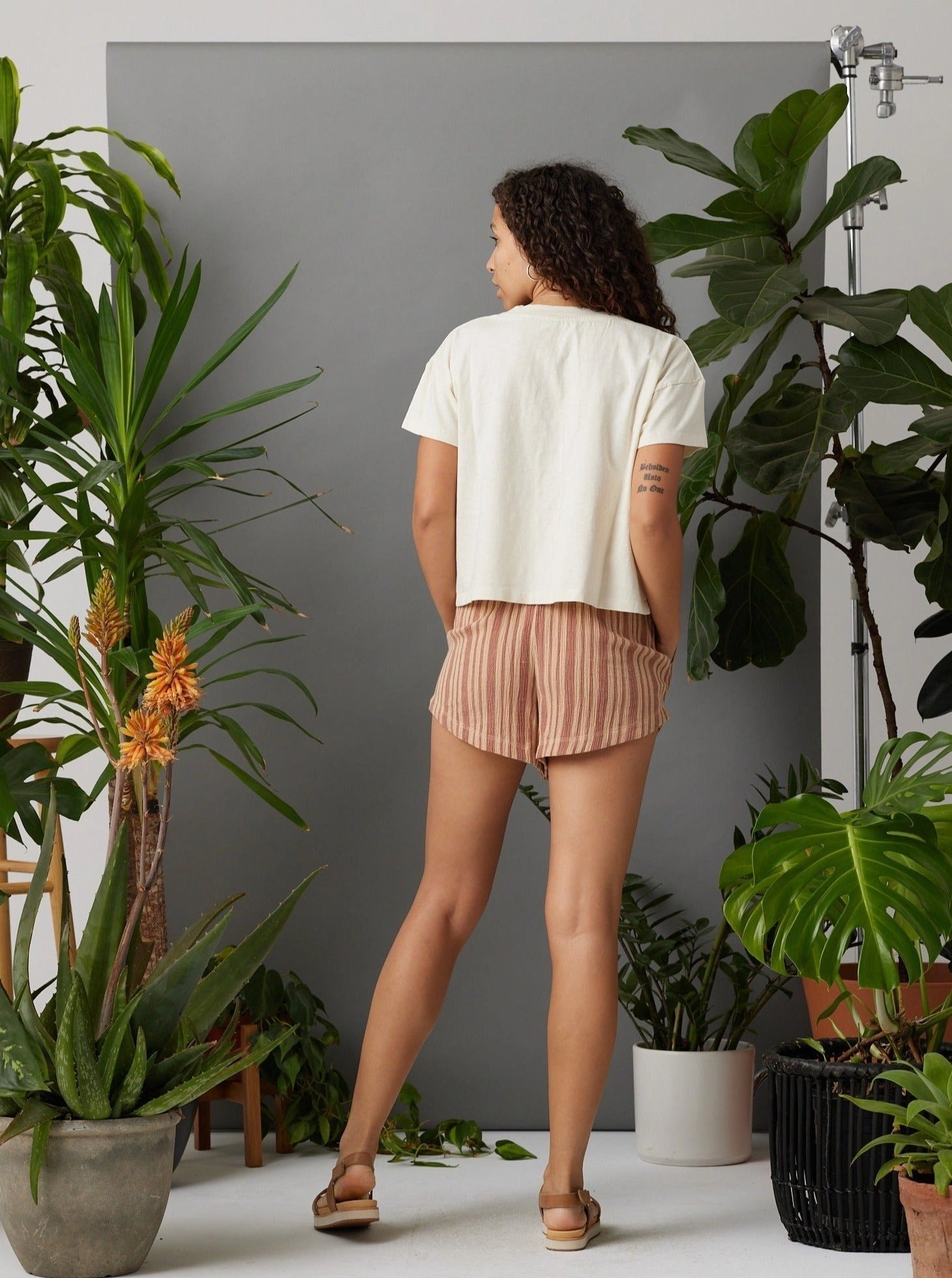 Women's Easy Crop Tee - Stone ThermalRegulationLayer BoxySilhouette