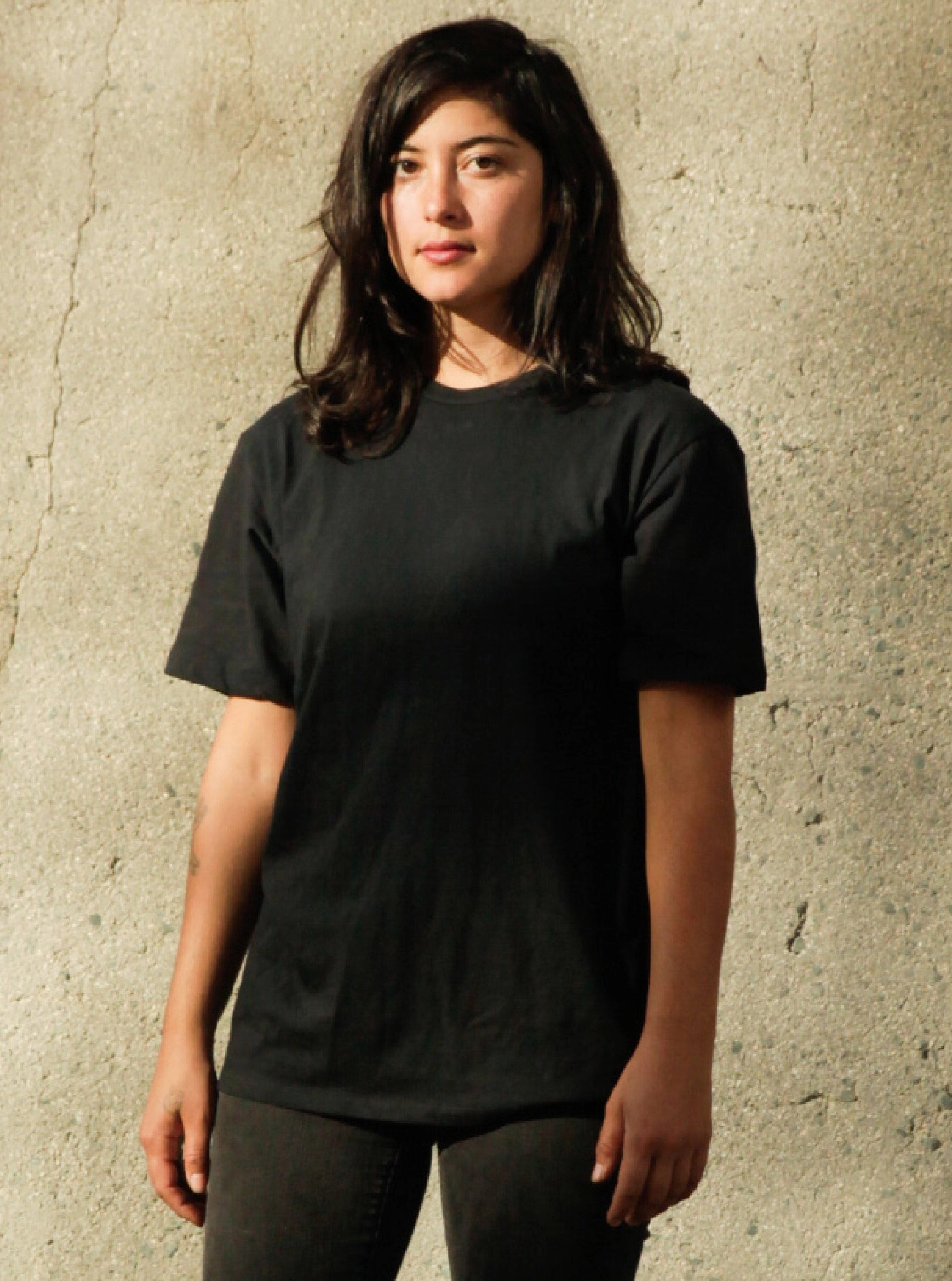 Women's Organic Unisex Style Crew Tee - Black Trendy Shirt