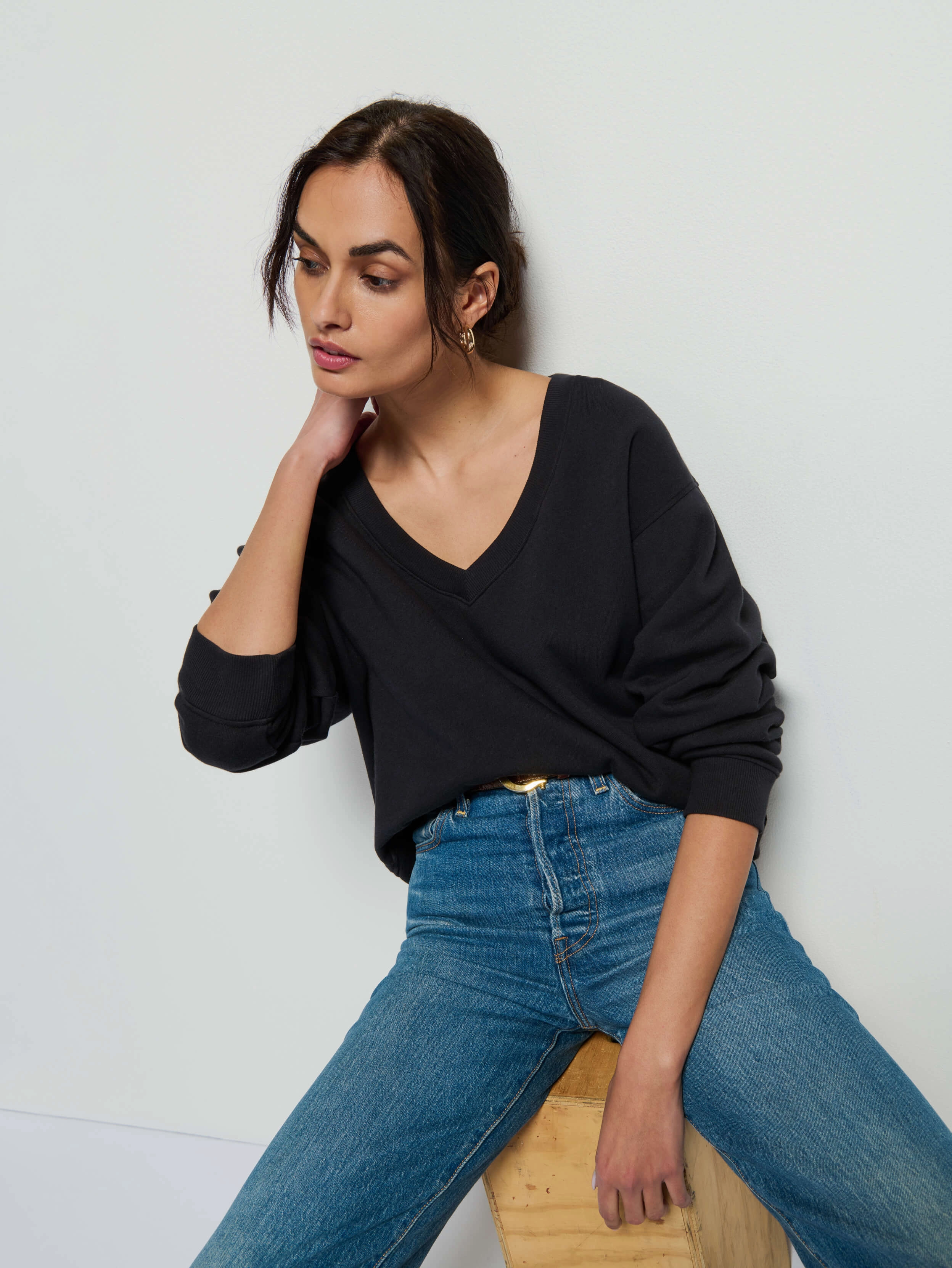 Wyatt Sweatshirt - Black Warm and Soft