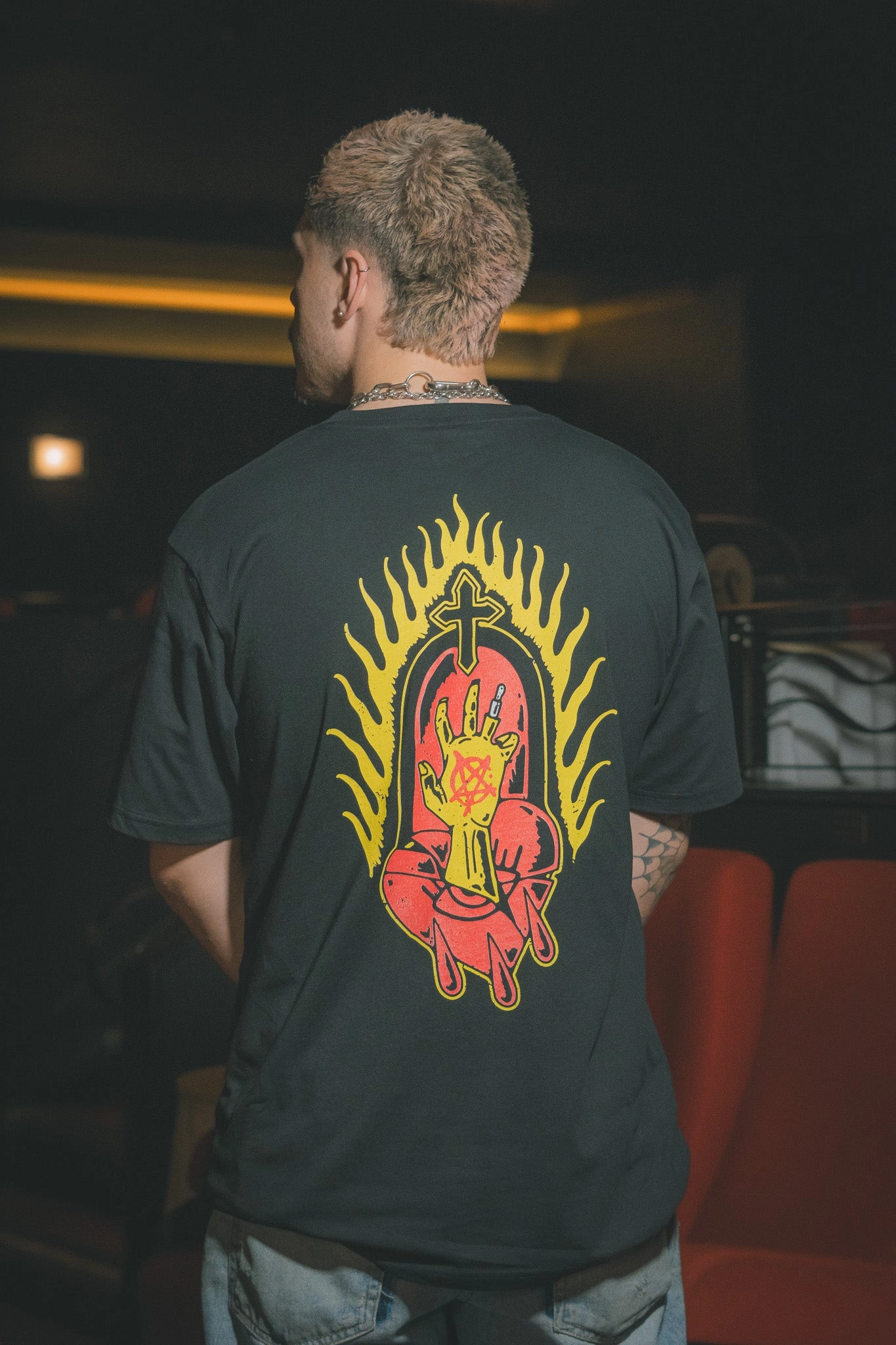 Zombie Hand Tee / Back Print TemperatureRegulating Material